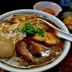 限定/イノシシらーめん+味玉+大盛り+たまごかけご飯