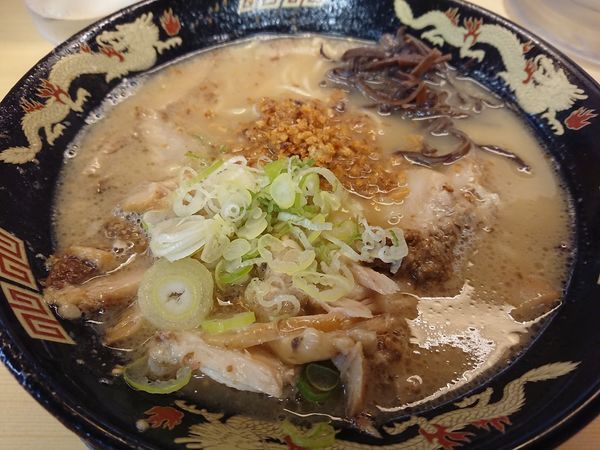 「豚とろラーメン大」@鹿児島ラーメン 豚とろ 天文館本店の写真