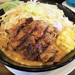 オーション馬鹿二郎ラーメン￥810→￥700（クーポン）