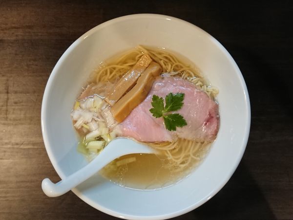 「塩らぁ麺」@らぁ麺 わら屋 浅草橋店の写真