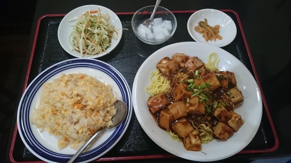 「冷やし麻婆麺セット（700円）」@麻婆香の写真