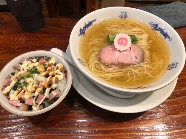 「中華そば 800円 ＋マヨチャーシューご飯200円」@中華蕎麦にし乃の写真