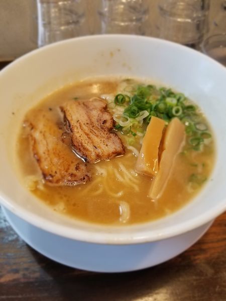 「鶏白湯醤油ラーメン」@麺屋 やまひで 奈良本店の写真