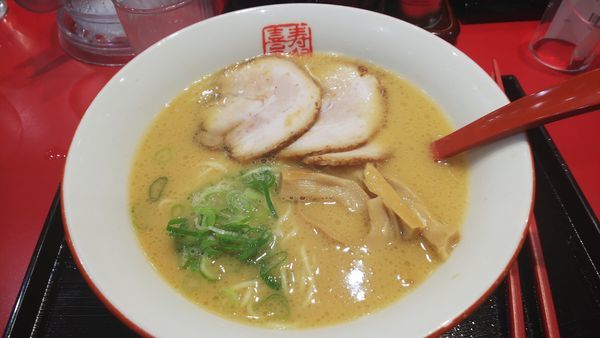 「肉入り味噌ラーメン 860円」@中華厨房 寿がきや 名古屋エスカ店の写真