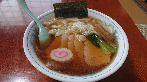 「チャーシューワンタンめん」@手打らーめん 海の写真