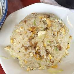 半チャーハンと煮干ラーメンのセット（￥1000)