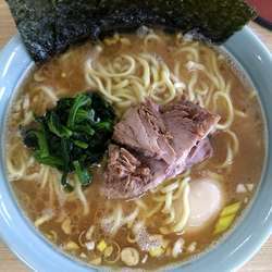 ラーメン大玉子麺かた