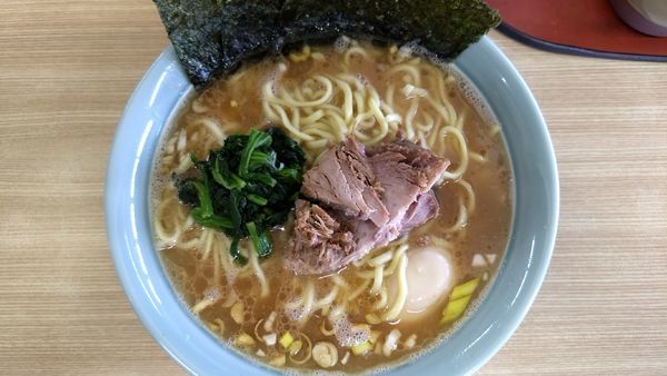 「ラーメン大玉子麺かた」@奥津家の写真