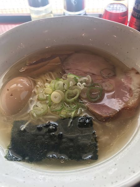 「塩バターラーメン（煮卵）」@翔鶴 高崎店の写真