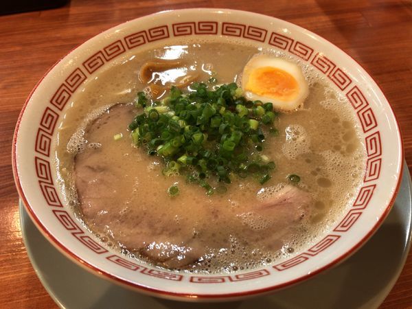 「博多らーめん」@濃厚豚骨らーめん 博多一路の写真
