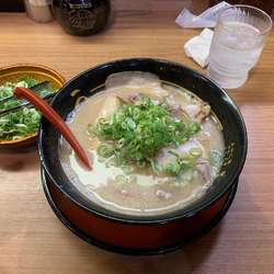 特製ラーメン 580円