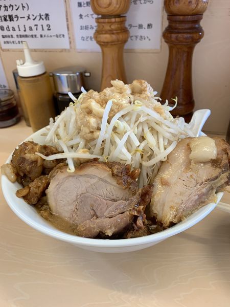 「ラーメン麺少なめ」@自家製ラーメン 大者の写真