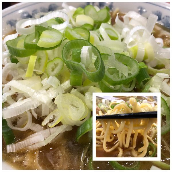 「中華そば（小） 660円 ネギ 80円」@所沢大勝軒の写真