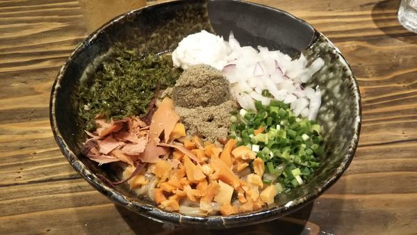 「大潮まぜそば」@麺屋はやぶさの写真