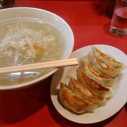 タンメン＋餃子 680円