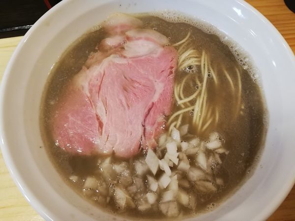 「煮干しらーめん」@煮干らーめん 紫乱の写真