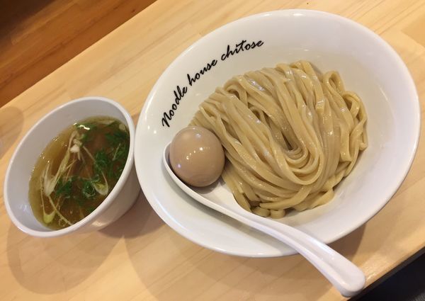 「【期間限定】塩つけ麺煮玉子」@麺庵ちとせの写真