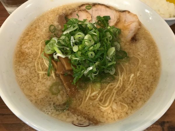 「ラーメン 大盛 750+100円」@らーめん一途の写真