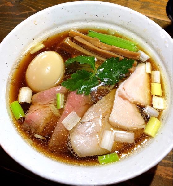「味玉醤油ラーメンジョン(チャーシューサービス)」@ラーメン屋ジョンの写真