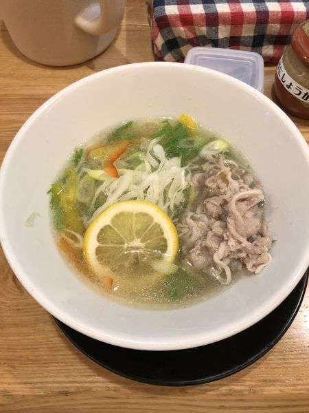「牛骨塩ラーメン」@人情麺家 牛骨王の写真
