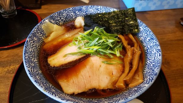 「信州醤油らぁ麺 800円 ☆☆」@長野らぁ麺 さくら木の写真