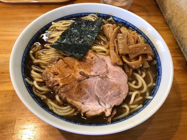 「ラーメン 中 850円」@自家製中華そば としおかの写真