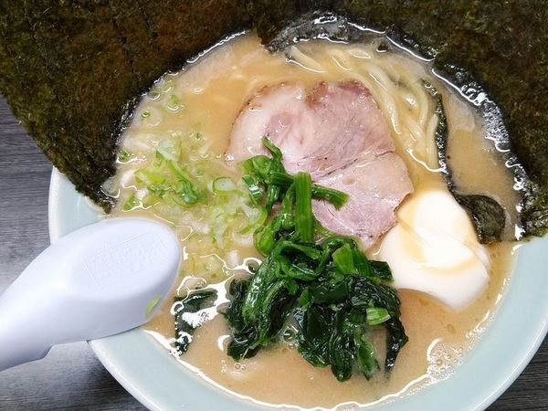 「ラーメン＋味玉＋のり」@横浜家系ラーメン 壱蔵家の写真