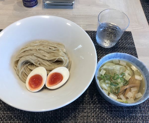 「【限定】鶏としじみの塩つけ麺＋味玉＋ワンタン」@宍道湖しじみ中華蕎麦 琥珀 東京本店の写真