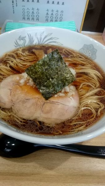 「らーめん（６００円）＋大盛（１００円）」@中華そば つけ麺 音七の写真