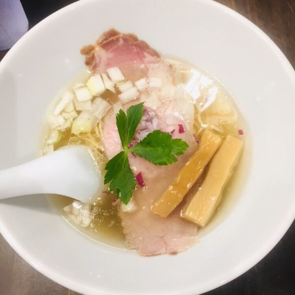 「塩らぁ麺 半麺 780」@らぁ麺 わら屋 浅草橋店の写真