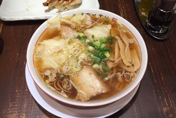 「特製ワンタン麺」@赤坂ちびすけ OOTEMORI店の写真
