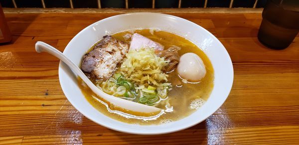 「しじみ甘エビ 味玉塩しょうがら～めん」@神保町しょうがらーめん 美空の写真