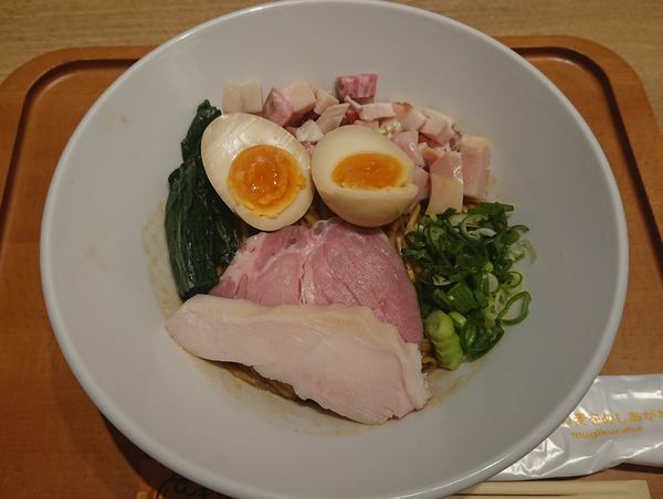 「【麺や 福はら】大和肉鶏の香味まぜそば」@むぎくらべの写真