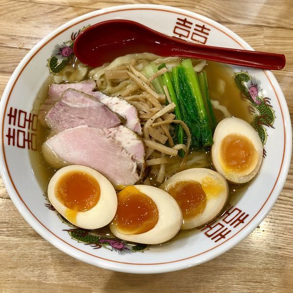 「【ゲリラ限定】白醤油の魚貝中華そば850+味玉×200」@くじら食堂 nonowa東小金井店の写真