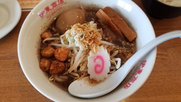 「黒にんにくペッパーラーメン」@松本餃子食堂の写真