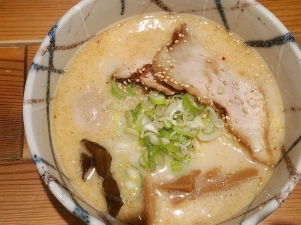 「味付玉子しおらーめん」@らーめん風来居 神田秋葉原店の写真