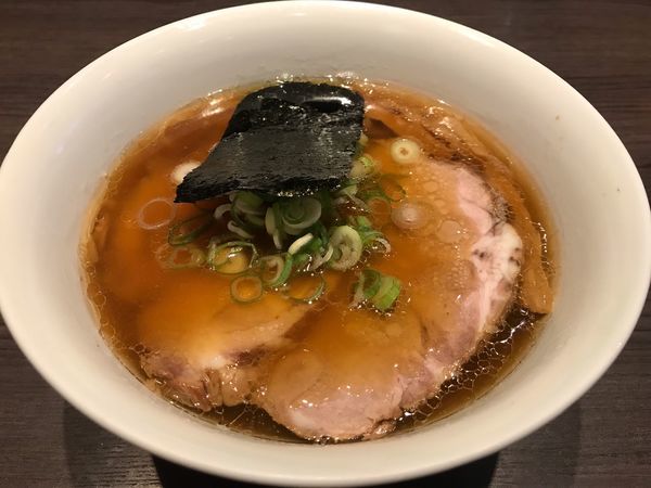 「醤油チャーシュー麺 ¥1,050」@支那そばや 本店の写真