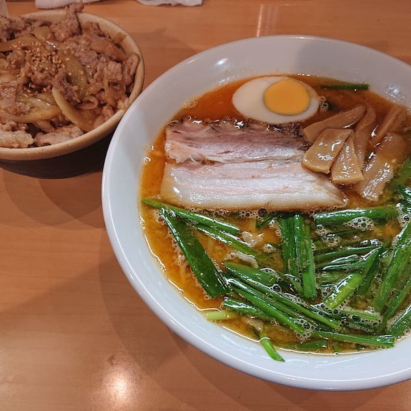「ニラそば850円、生姜焼き丼350円」@魂麺の写真