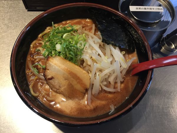 「マー油豚骨」@拉麺福徳 永山店の写真
