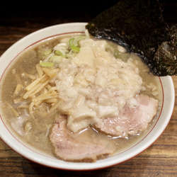 ラーメン小…700円＋身入り券２枚