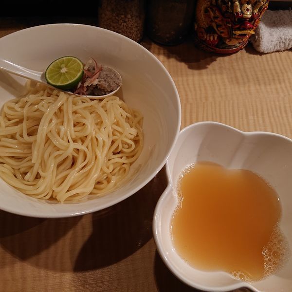 「限定 秋刀魚節仕立てのつけめん950円チャーシューご飯250」@菜の写真