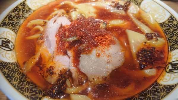 「すごい煮干しラーメン（合わせスープ）」@ラーメン凪 川口東口駅前店の写真