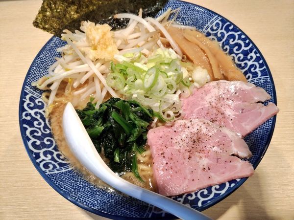 「ゲリラ限定 東京背脂醤油らーめん」@らー麺 アオキジの写真