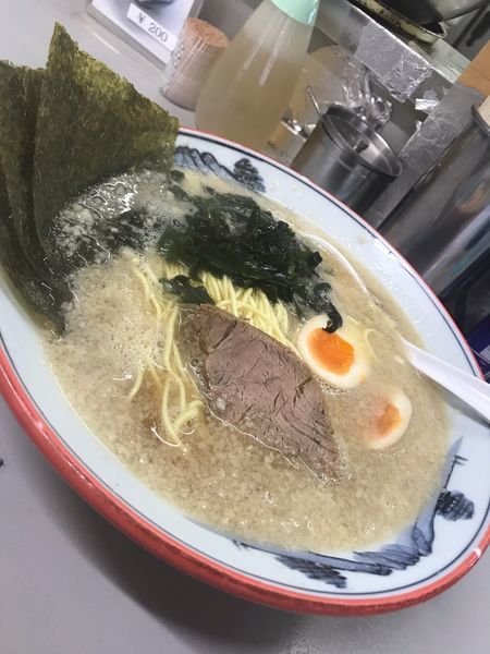 「ラーメン脂多め+サービス煮卵」@ラーメンショップ 122号騎西店の写真