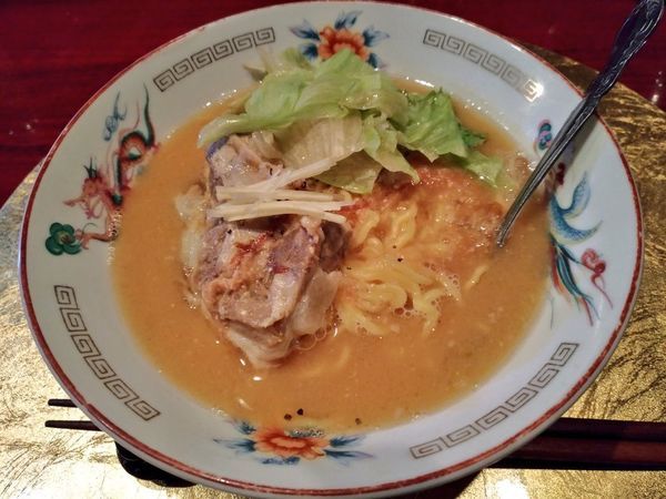 「塩軟骨ソーキの味噌ラーメン」@BAR徒然の写真