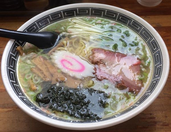「塩ラーメン（700円）」@菜華軒の写真