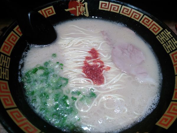 「天然とんこつラーメン」@一蘭 アトレ上野 山下口店の写真