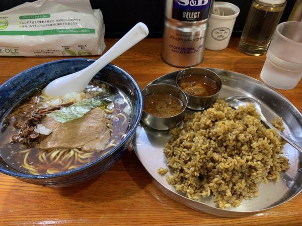 「中華そばとカレーのセット」@新えびすやの写真