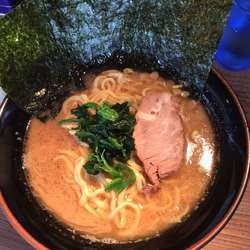 中ラーメン＋ライス ¥800＋100