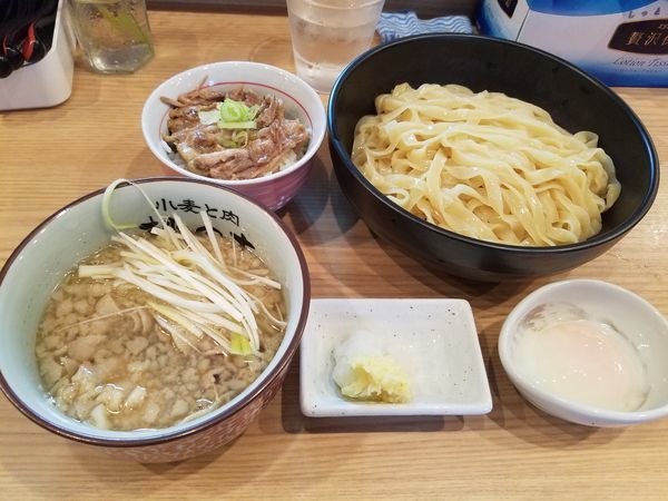 「こってり昆布醤油つけ麺+ミニテール丼¥1000+玉子¥50」@小麦と肉 桃の木の写真